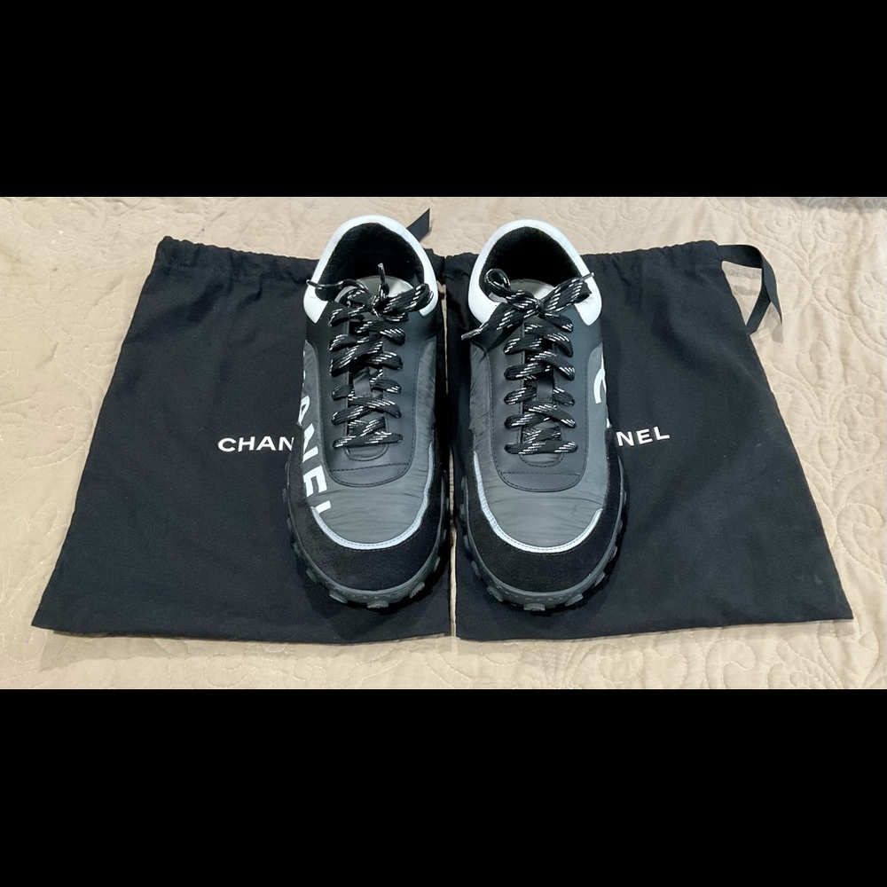 100% Auth CHANEL Black Suede Nylon Tennis Sneakers Size 41.5